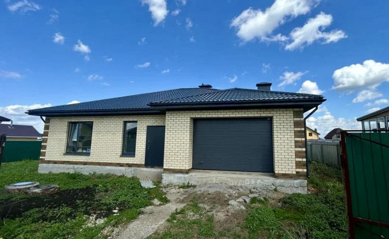 Одноэтажный дом с гаражом 152м2 на участке 12 сот. — 1