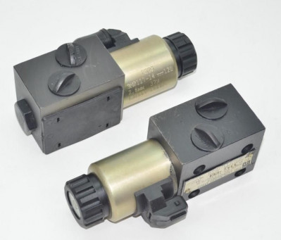 Гидрораспределитель переднего моста RH06101-012/00GA-АМР (РГЕ) Болгария