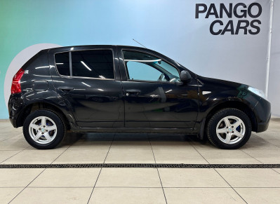 Renault Sandero 1.4 MT (75 л.с.) 2014