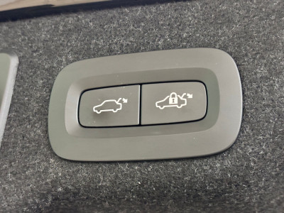 Volvo S90 Long 2.0 AT (254 л.с.) 2019