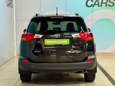 Toyota RAV4 2.0 MT (146 л.с.) 4WD 2014
