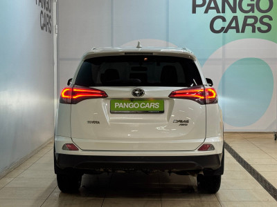 Toyota RAV4 2.0 CVT (146 л.с.) 4WD 2016