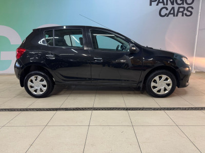 Renault Sandero 1.6 MT (102 л.с.) 2014