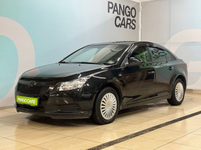 Chevrolet Cruze 1.6 MT (109 л.с.) 2012