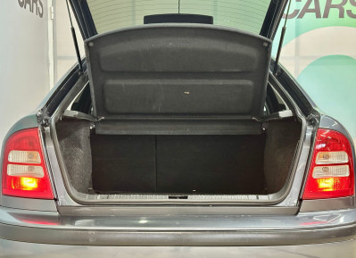 Skoda Octavia 1.6 MT (102 л.с.) 2008