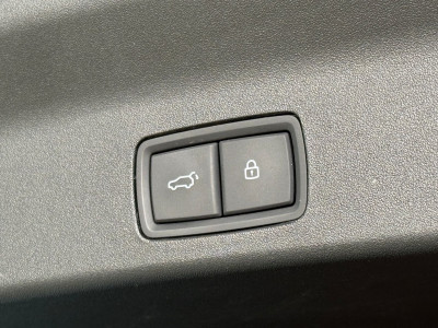 Li Auto (Lixiang) L9 44.5 kWh 1.5hyb AT (449 л.с.) 4WD 2024