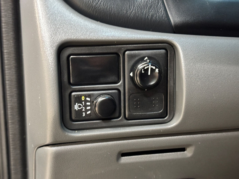 Nissan Almera Classic 1.6 MT (107 л.с.) 2011 — 10