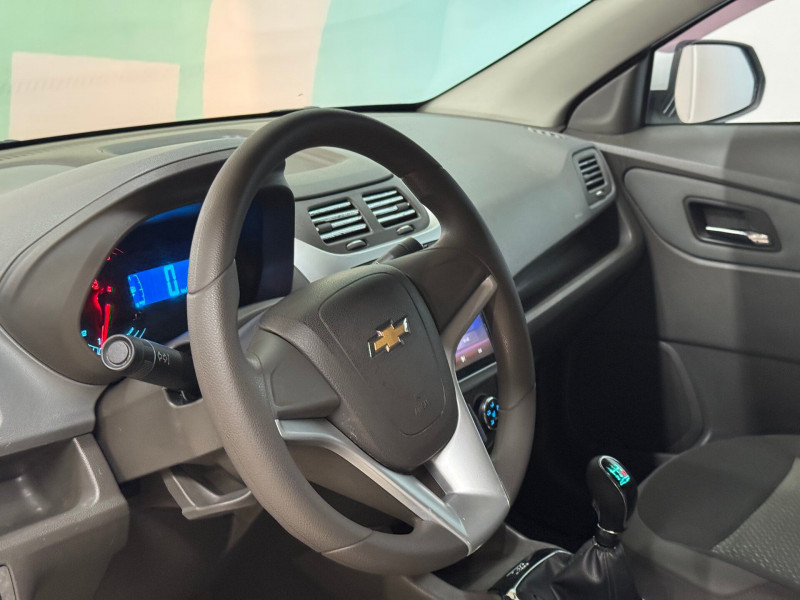 Chevrolet Cobalt 1.5 MT (105 л.с.) 2013 — 10