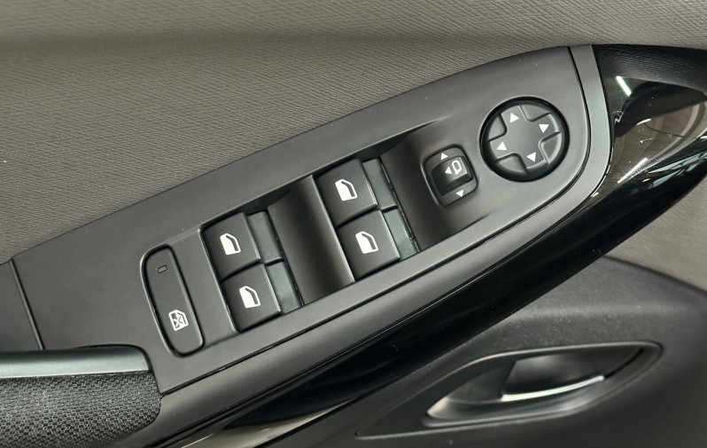 Citroen C4 SpaceTourer 1.6 AT (150 л.с.) 2018 — 9