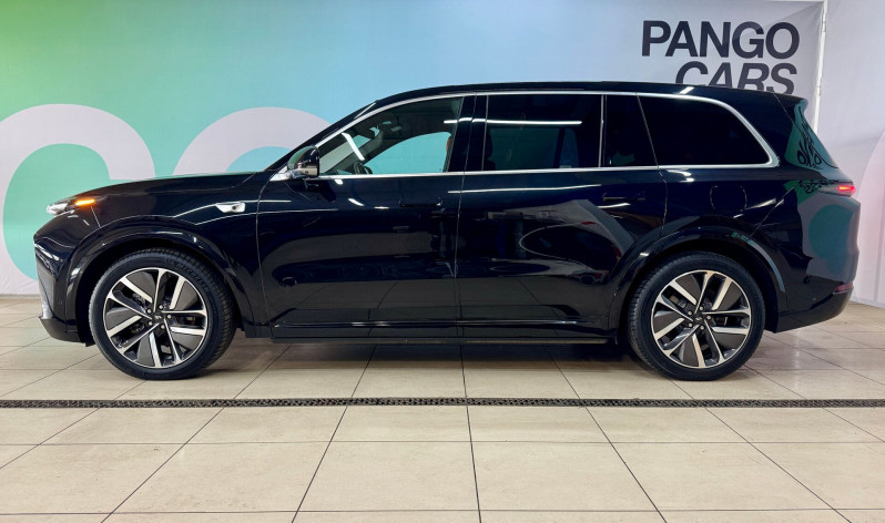 Li Auto (Lixiang) L9 44.5 kWh 1.5hyb AT (449 л.с.) 4WD 2024 — 3