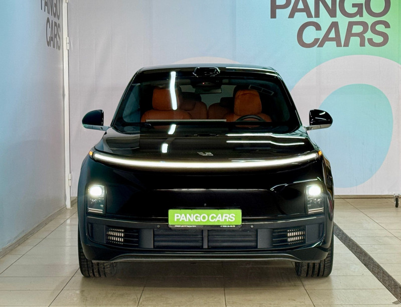 Li Auto (Lixiang) L9 44.5 kWh 1.5hyb AT (449 л.с.) 4WD 2024 — 2