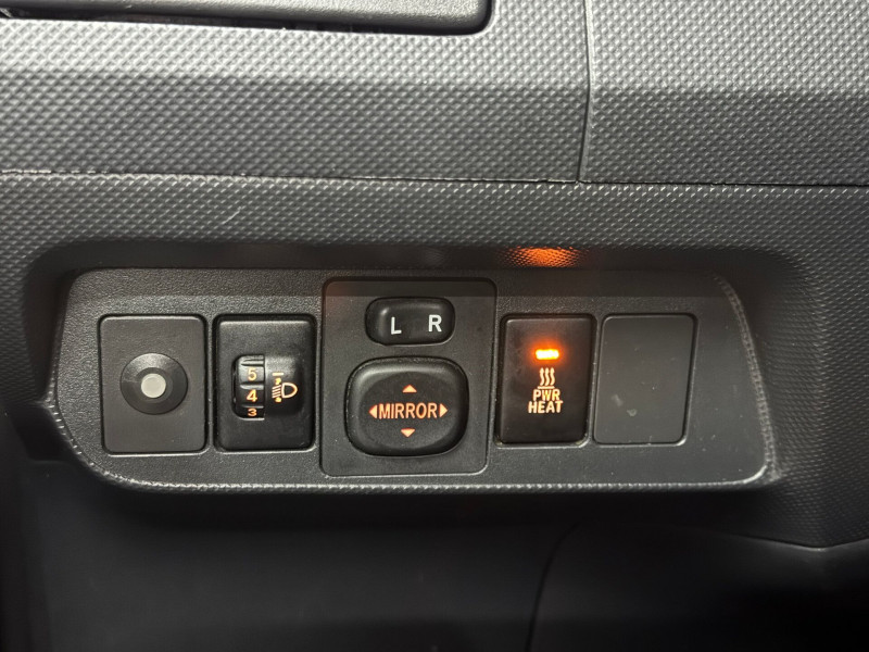 Toyota Auris 1.4d MT (90 л.с.) 2010 — 9