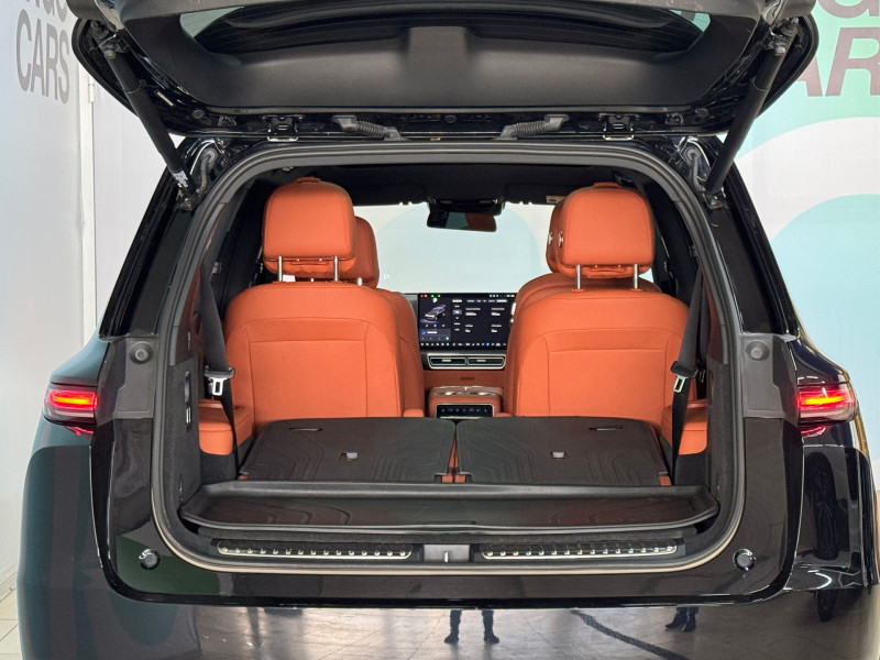 Li Auto (Lixiang) L9 44.5 kWh 1.5hyb AT (449 л.с.) 4WD 2024 — 8